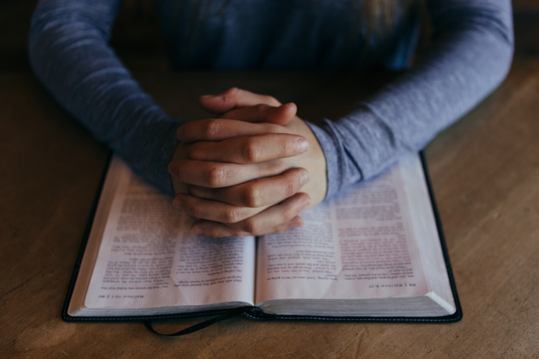 Photo Praying hands